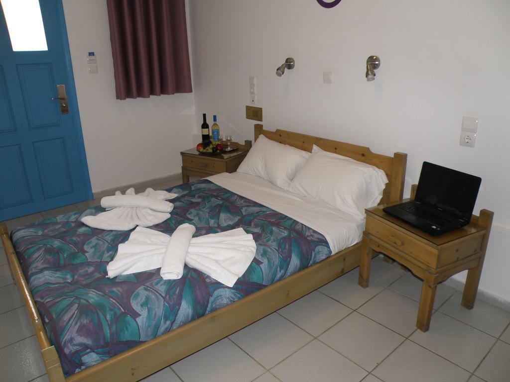 Amalthia Apartments Hersonissos  Phòng bức ảnh