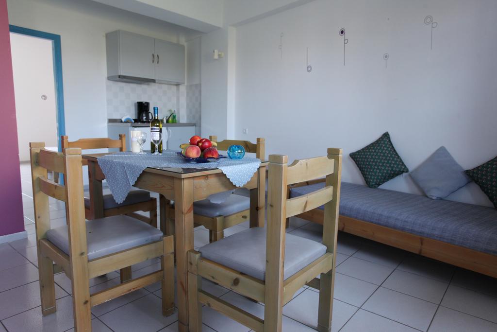 Amalthia Apartments Hersonissos  Phòng bức ảnh